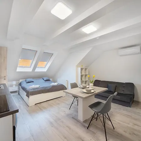 Agoston 1-2 - Lora,marci Apartment