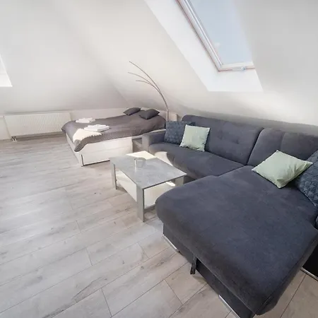 Lägenhet Agoston 1-2 - Lora,marci *